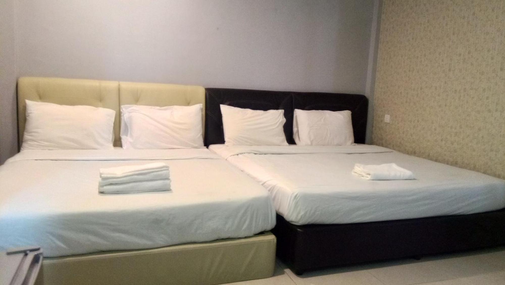 D Lima Beach Inn Pantai Cenang  Kültér fotó
