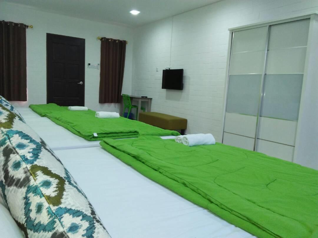 D Lima Beach Inn Pantai Cenang  Kültér fotó