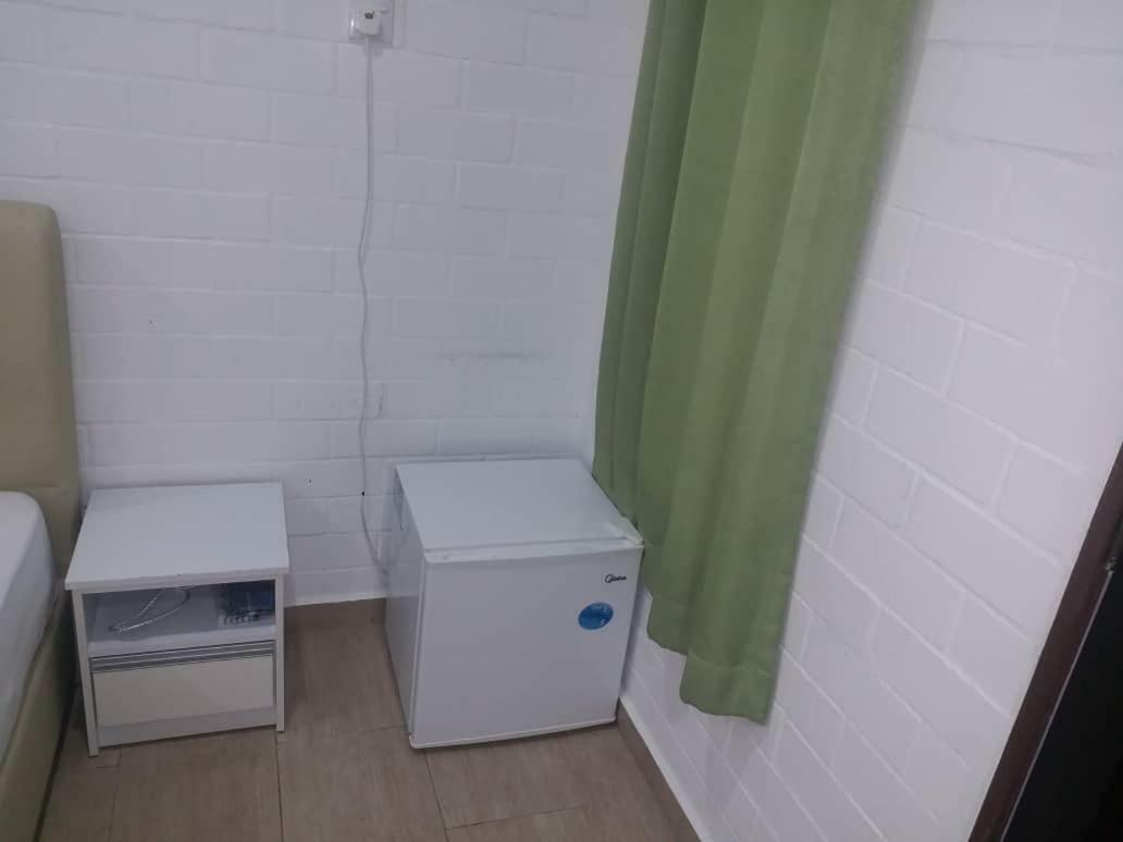 D Lima Beach Inn Pantai Cenang  Kültér fotó